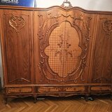 Dormitor D10 – lemn masiv, intarsii si sculptura manuala